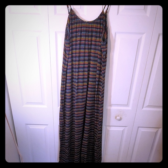 Maxi dress with spaghetti straps and cute print - Picture 1 of 6